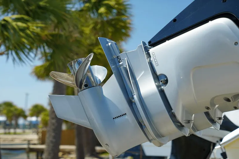 Slide: The Image of NauticStar 28 XS Offshore 2022 - 10