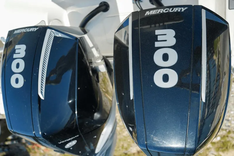 Slide: The Image of NauticStar 28 XS Offshore 2022 - 11