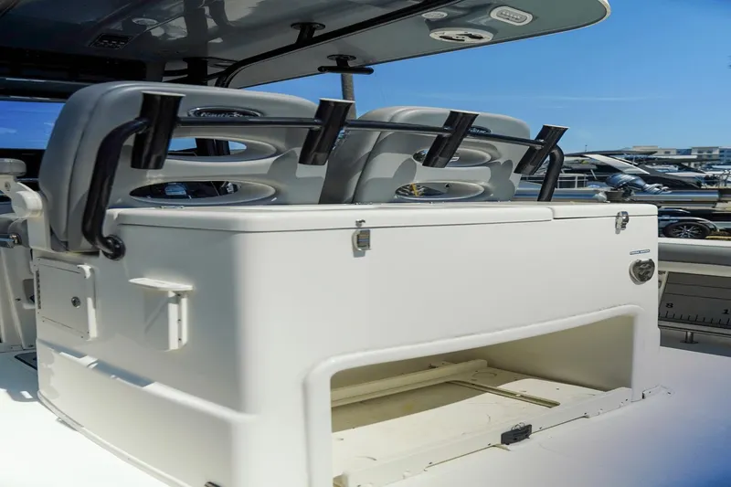 Slide: The Image of NauticStar 28 XS Offshore 2022 - 14