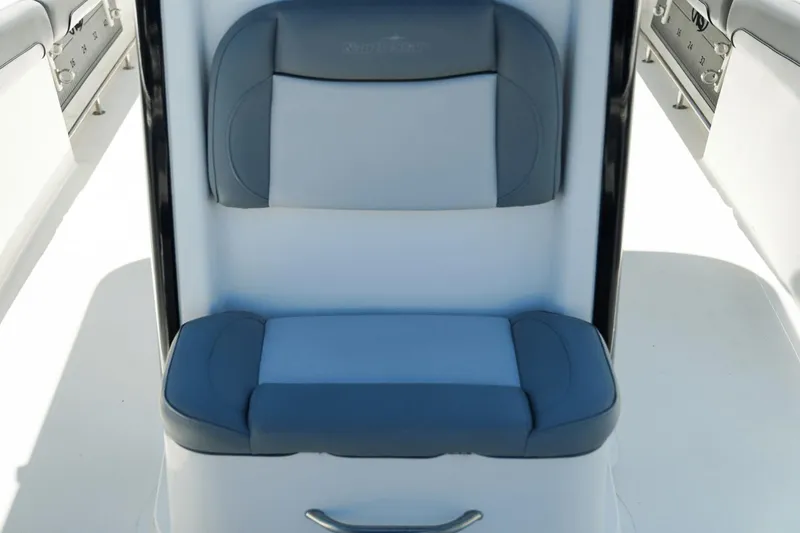 Slide: The Image of NauticStar 28 XS Offshore 2022 - 27