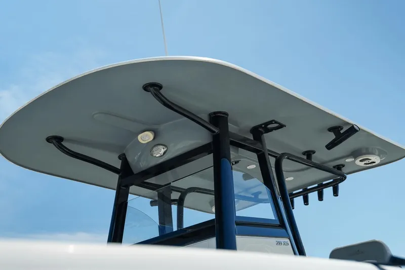 Slide: The Image of NauticStar 28 XS Offshore 2022 - 3