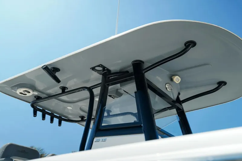 Slide: The Image of NauticStar 28 XS Offshore 2022 - 4