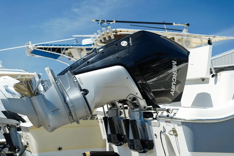 Slide: The Image of NauticStar 28 XS Offshore 2022 - 8