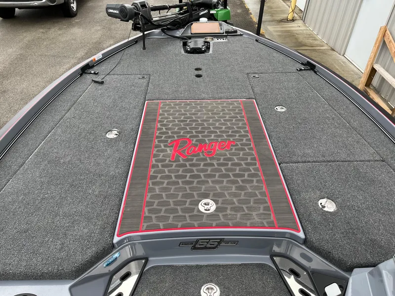 Slide: The Image of 2023 Ranger Z521R boat deck with logo, featuring a sleek, modern design. - 6