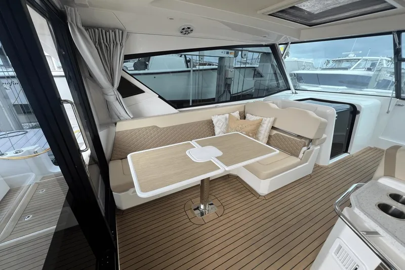 Slide: The Image of Aquila 36 Sport 2023 - 16