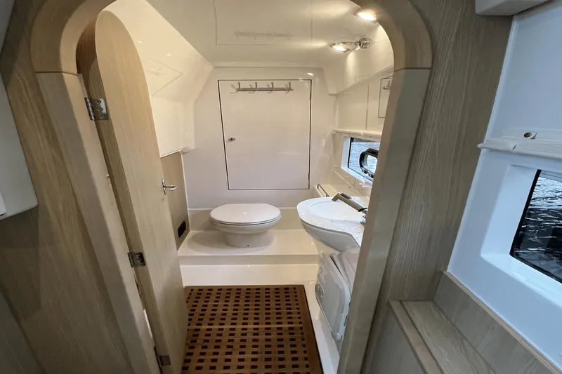 Slide: The Image of Aquila 36 Sport 2023 - 23