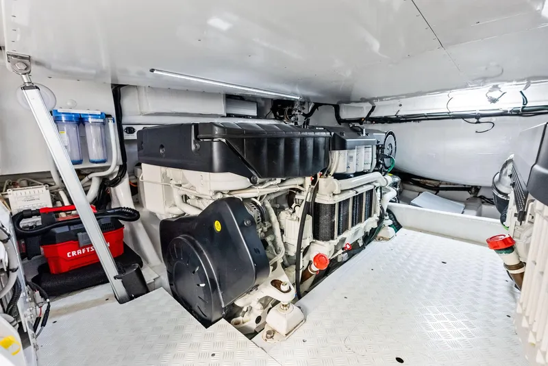 Slide: The Image of Zeelander Z5 2019 - 72