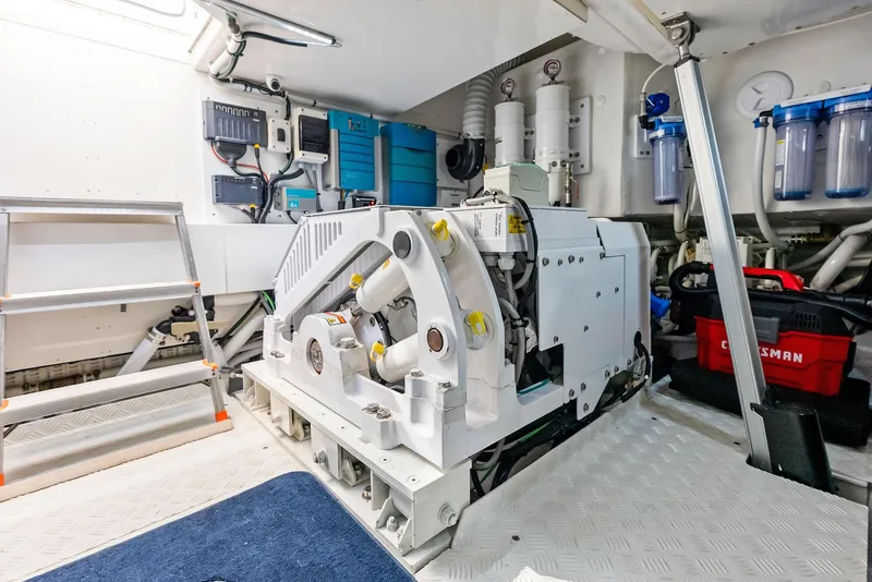 Slide: The Image of Zeelander Z5 2019 - 75