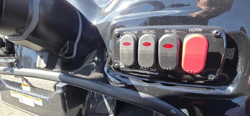 Slide: The Image of Control panel of a 2025 Nitro Z17 boat with switches for aerator, recirculation, bilge, and horn. - 10