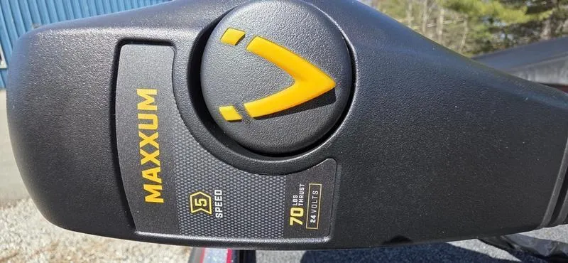 Slide: The Image of Trolling motor control panel with Maxxum branding, 5-speed, 70 lbs thrust, Nitro Z17, 2025 model. - 2