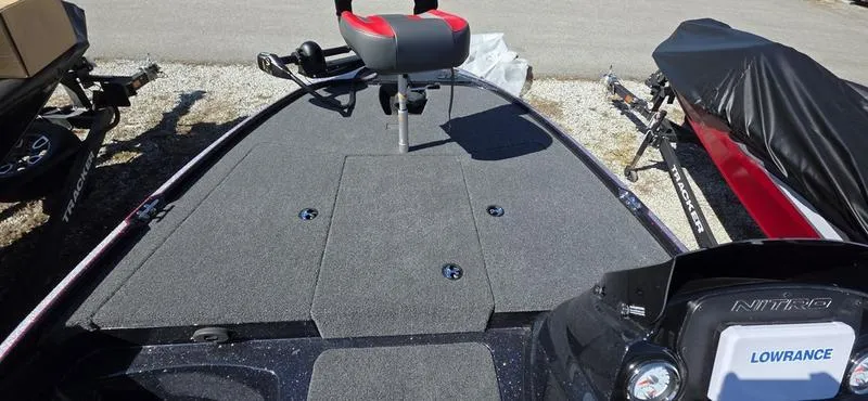 Slide: The Image of 2025 Nitro Z17 boat deck with seat and Lowrance equipment. - 7