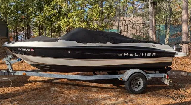 Slide: The Image of Bayliner 185 2011 - 11