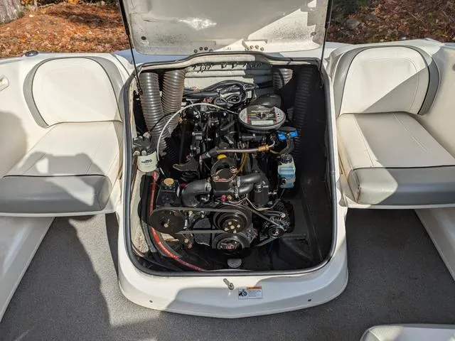 Slide: The Image of Bayliner 185 2011 - 6