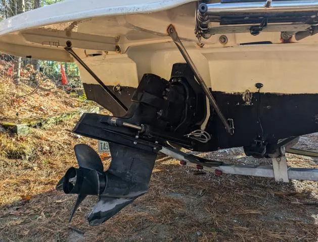 Slide: The Image of Bayliner 185 2011 - 8