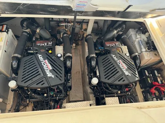 Slide: The Image of Sea Ray 360 Sundancer 2005 - 59