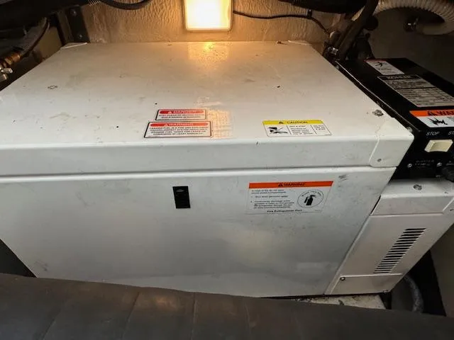 Slide: The Image of Sea Ray 360 Sundancer 2005 - 64