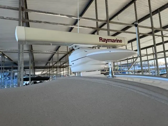 Slide: The Image of Sea Ray 360 Sundancer 2005 - 71