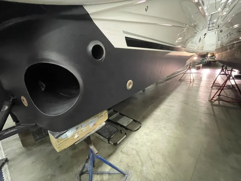 Slide: The Image of Sea Ray 580 Sedan Bridge 2009 - 75