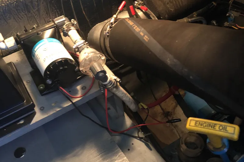 Slide: The Image of Carver 355 Aft Cabin 1996 - 57