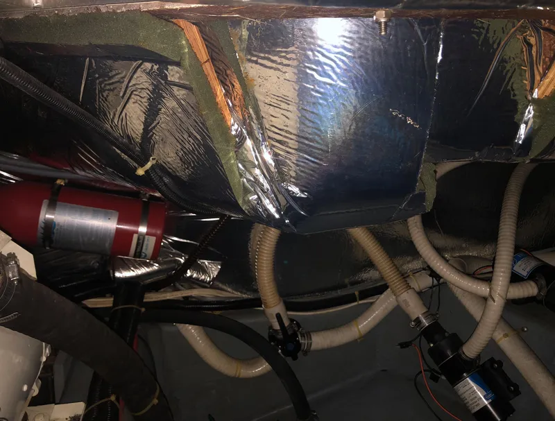 Slide: The Image of Carver 355 Aft Cabin 1996 - 59