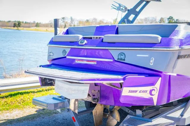 Slide: The Image of Malibu Wakesetter 23 LSV 2020 - 5