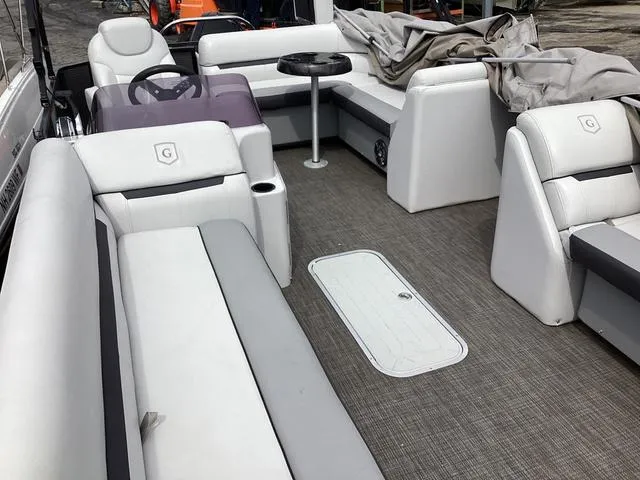 Slide: The Image of Godfrey Sweetwater 2286 C 2020 - 24