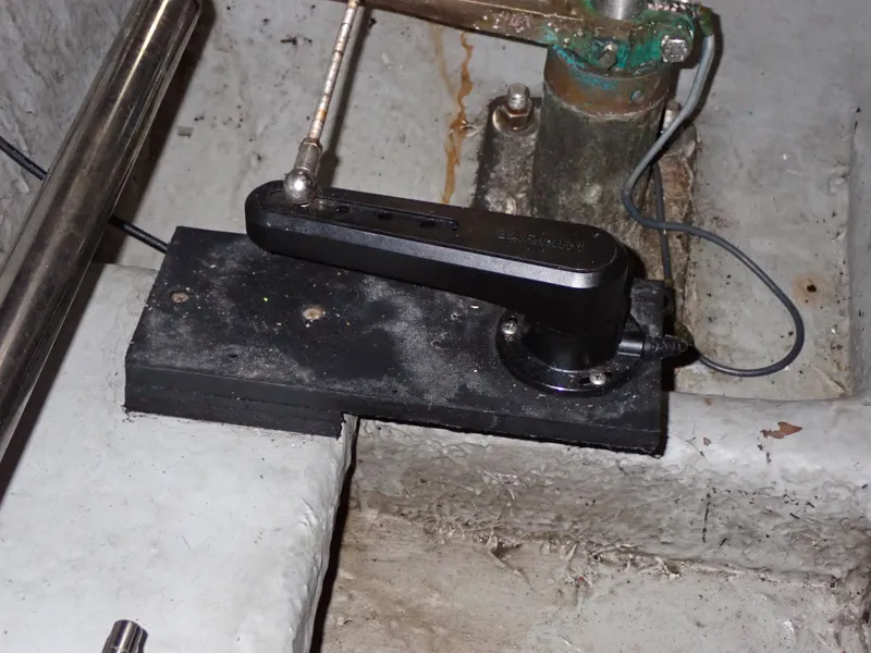 Slide: The Image of Albemarle 320 Express 1999 - 117