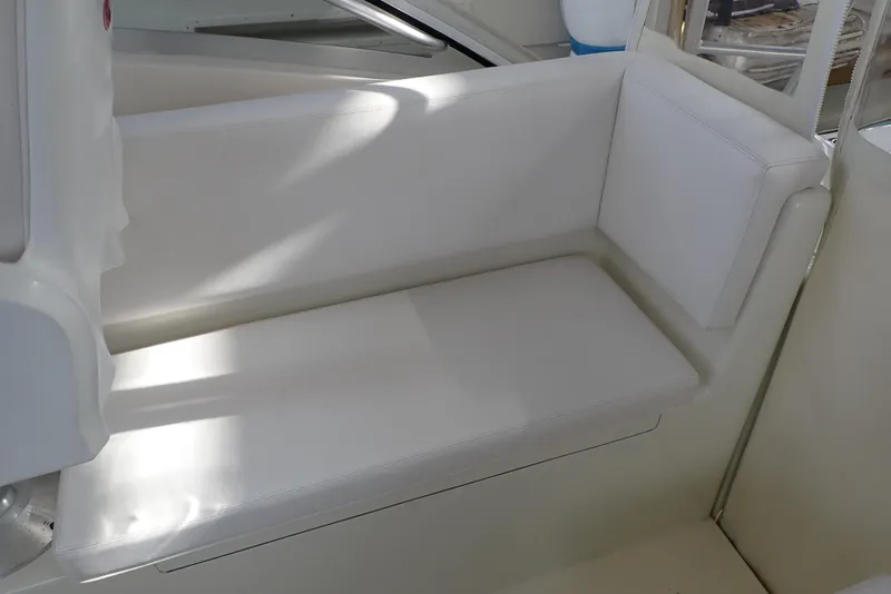 Slide: The Image of White seating area on a 1999 Albemarle 320 Express boat. - 45