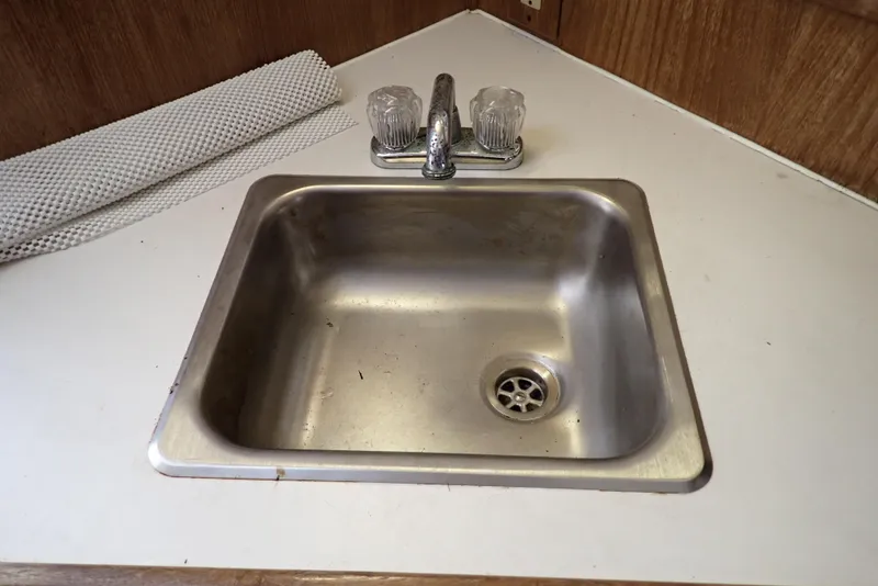 Slide: The Image of Albemarle 320 Express 1999 - 66