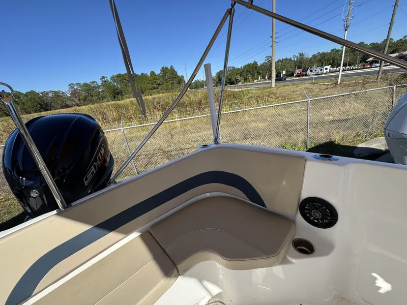 Slide: The Image of Hurricane Center Console SS 231 OB 2025 - 17