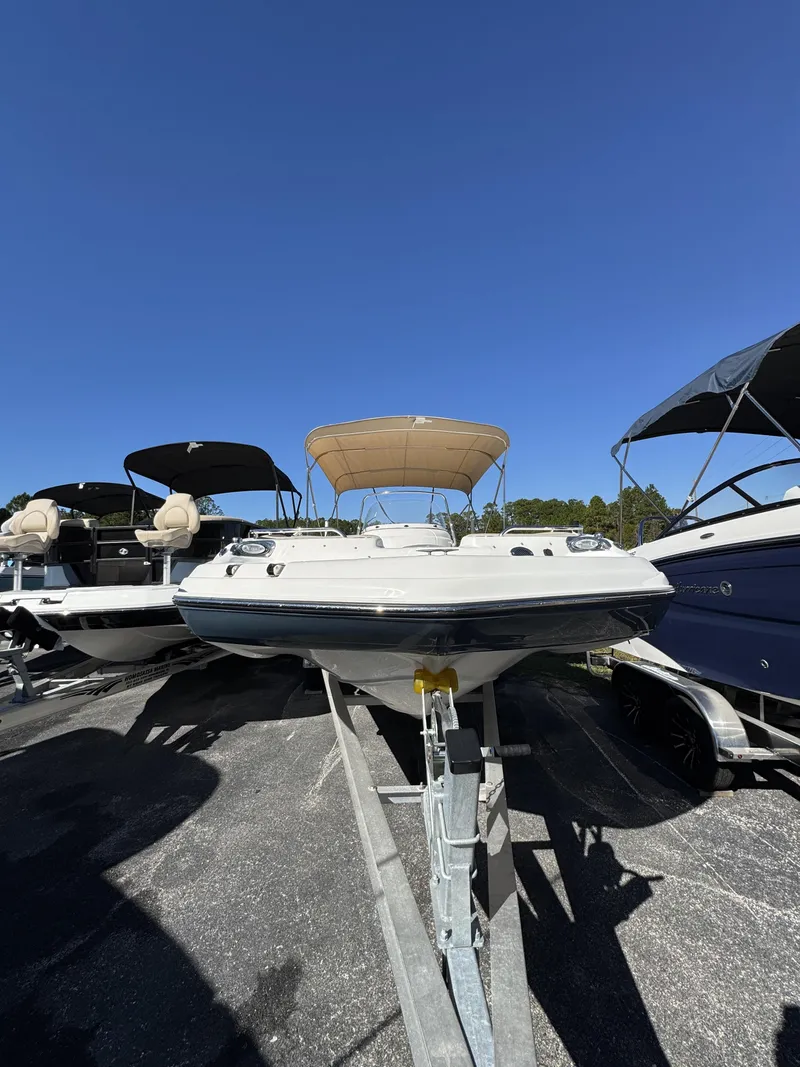 Slide: The Image of Hurricane Center Console SS 231 OB 2025 - 35