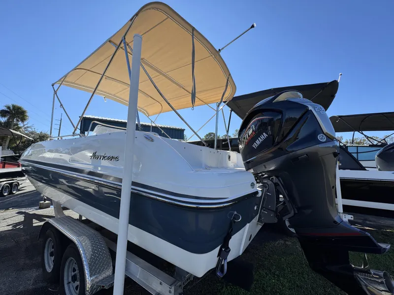 Slide: The Image of Hurricane Center Console SS 231 OB 2025 - 41