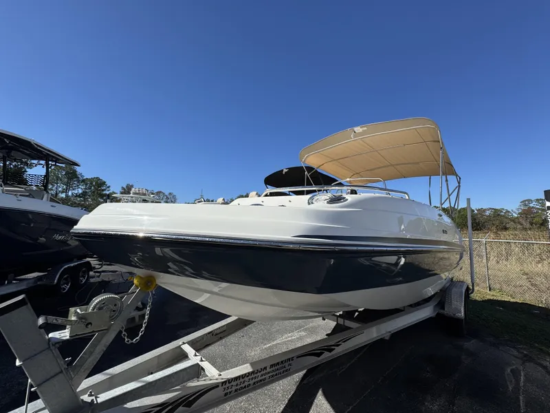 Slide: The Image of Hurricane Center Console SS 231 OB 2025 - 42