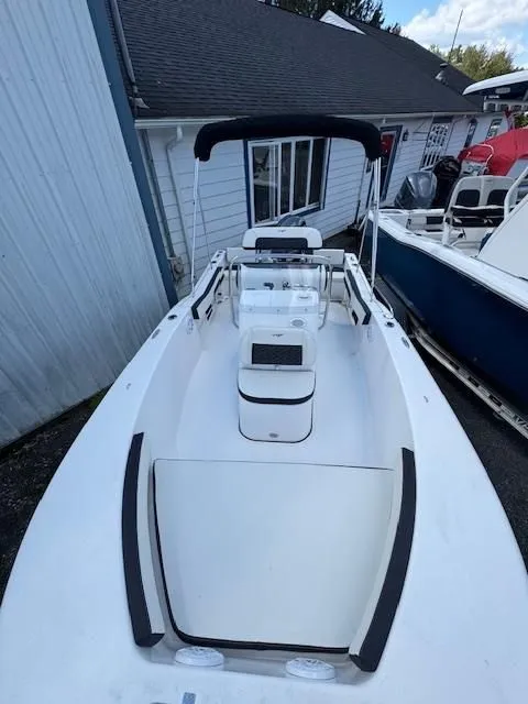 Slide: The Image of Tidewater 180 CC Adventure 2025 - 11