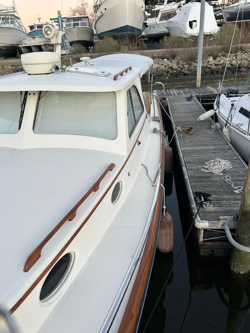 Slide: The Image of Hinckley Yachts Classic 36 Picnic Boat 2001 - 55