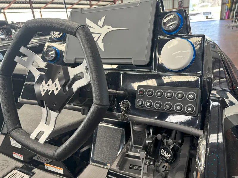 Slide: The Image of Bass Cat Caracal STS 2025 - 8