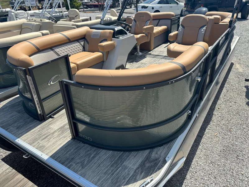 Slide: The Image of Crest Classic 200SLC 2025 - 13