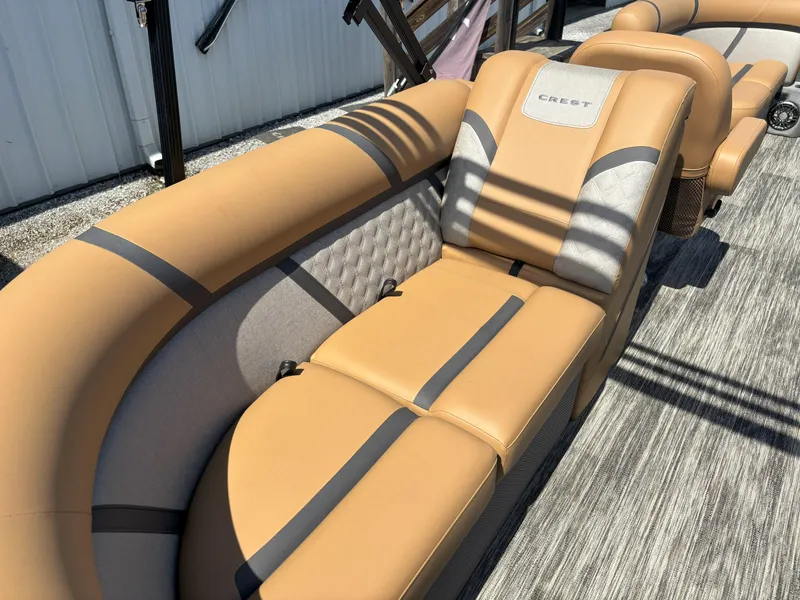 Slide: The Image of Crest Classic 200SLC 2025 - 15