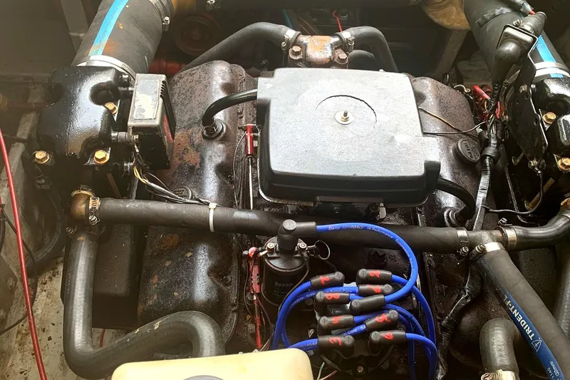 Slide: The Image of 1988 Regal 360 XL Commodore engine, nicely updated, showcasing detailed components and wiring. - 19