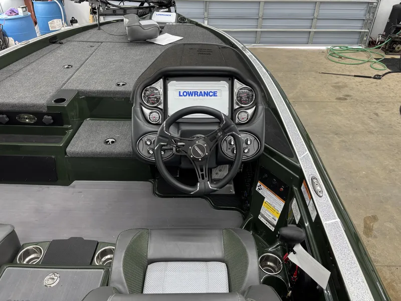 Slide: The Image of Triton TrX Patriot 19 2025 - 11