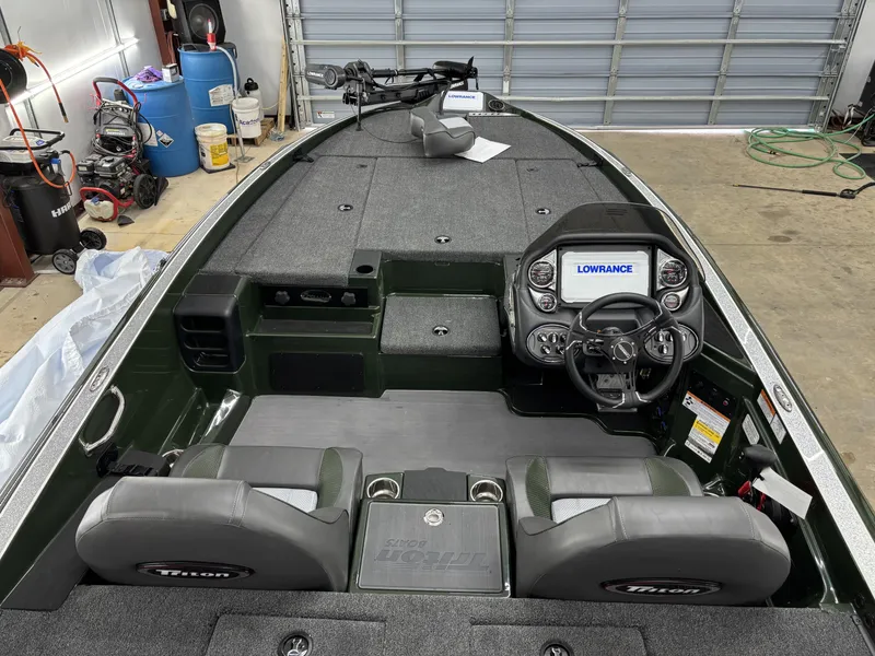 Slide: The Image of Triton TrX Patriot 19 2025 - 12