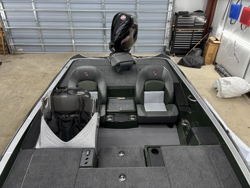 Slide: The Image of Triton TrX Patriot 19 2025 - 16