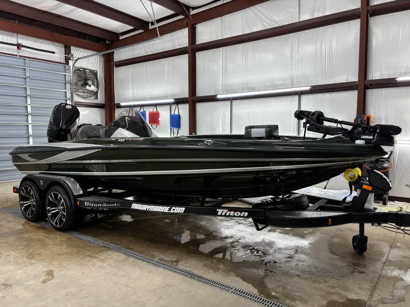 Slide: The Image of Triton TrX Patriot 19 2025 - 4