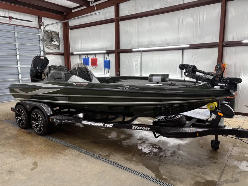 Slide: The Image of Triton TrX Patriot 19 2025 - 5