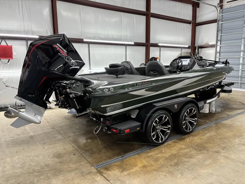 Slide: The Image of Triton TrX Patriot 19 2025 - 7