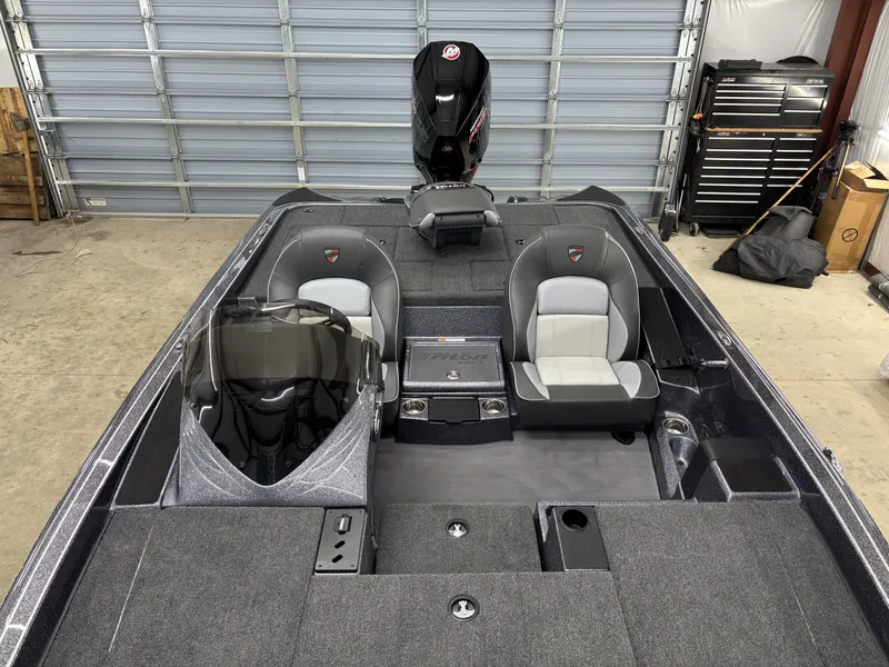 Slide: The Image of Triton TrX Patriot 19 2025 - 18