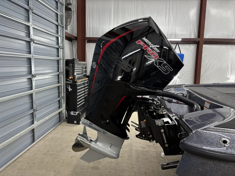 Slide: The Image of Triton TrX Patriot 19 2025 - 7