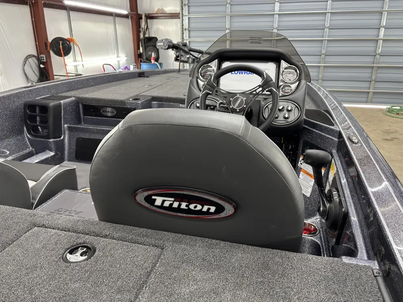 Slide: The Image of Triton TrX Patriot 19 2025 - 8