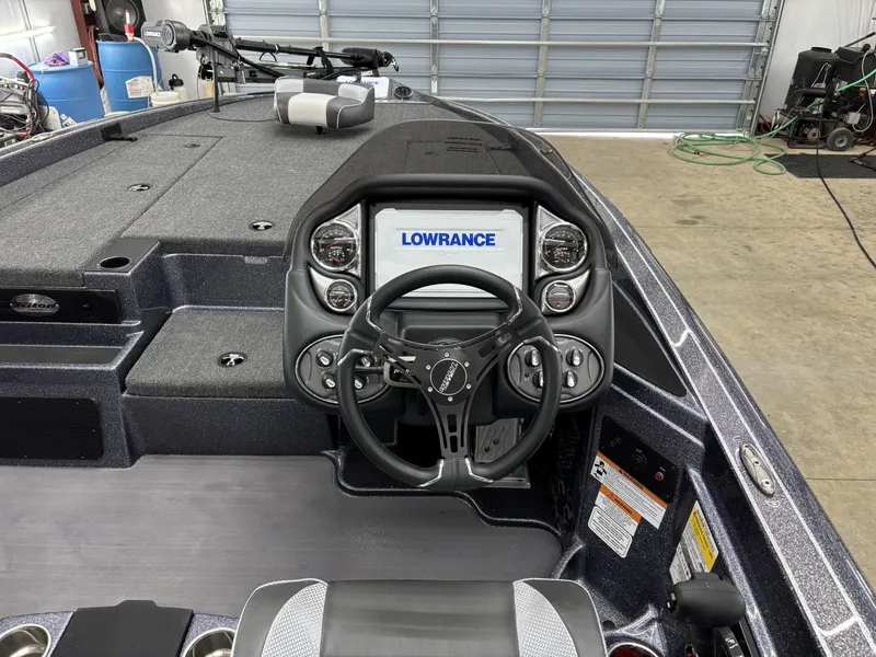 Slide: The Image of Triton TrX Patriot 19 2025 - 9