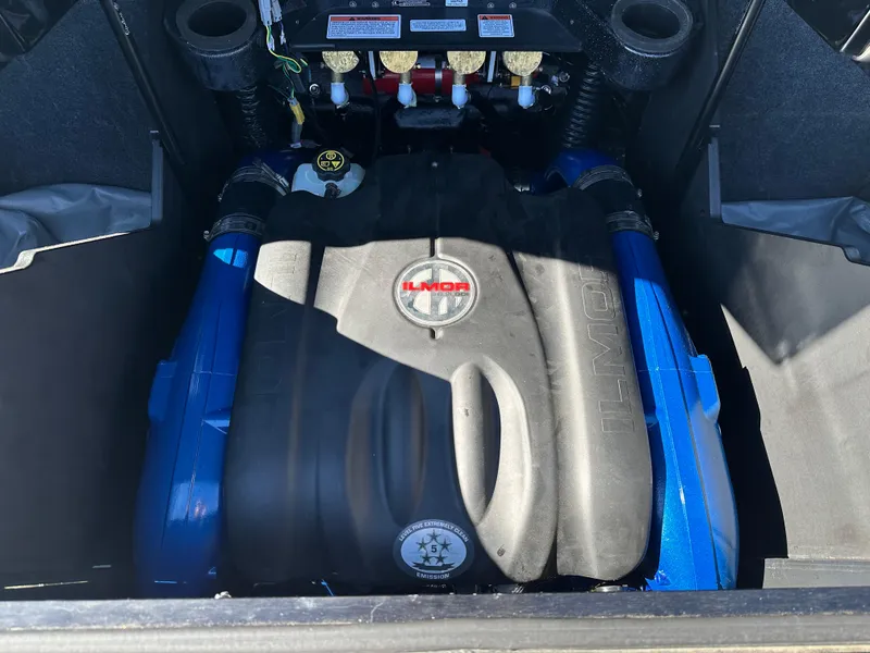 Slide: The Image of MasterCraft X24 2022 - 18